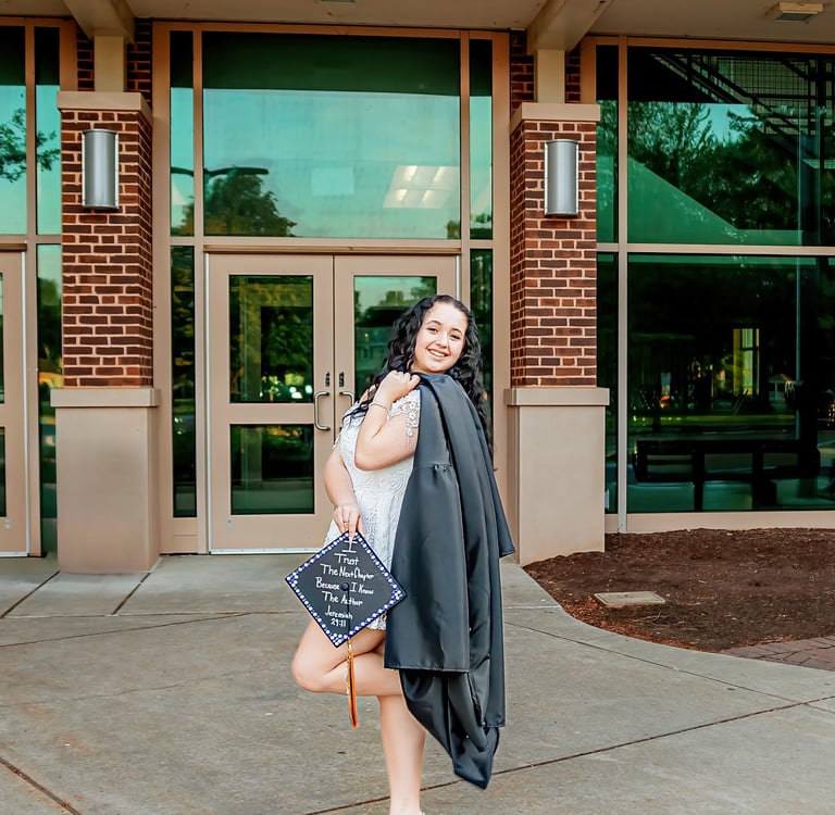 Hershey PA Senior Picture Photographer. Lancaster PA senior picture photographer. Manheim PA senior pictures