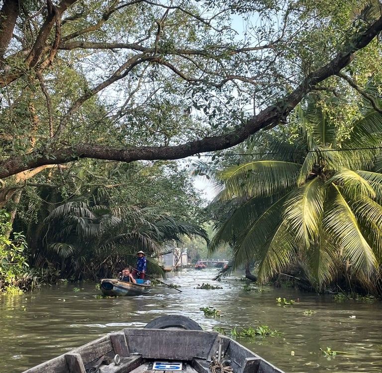 rejs łódką w Wietnamie