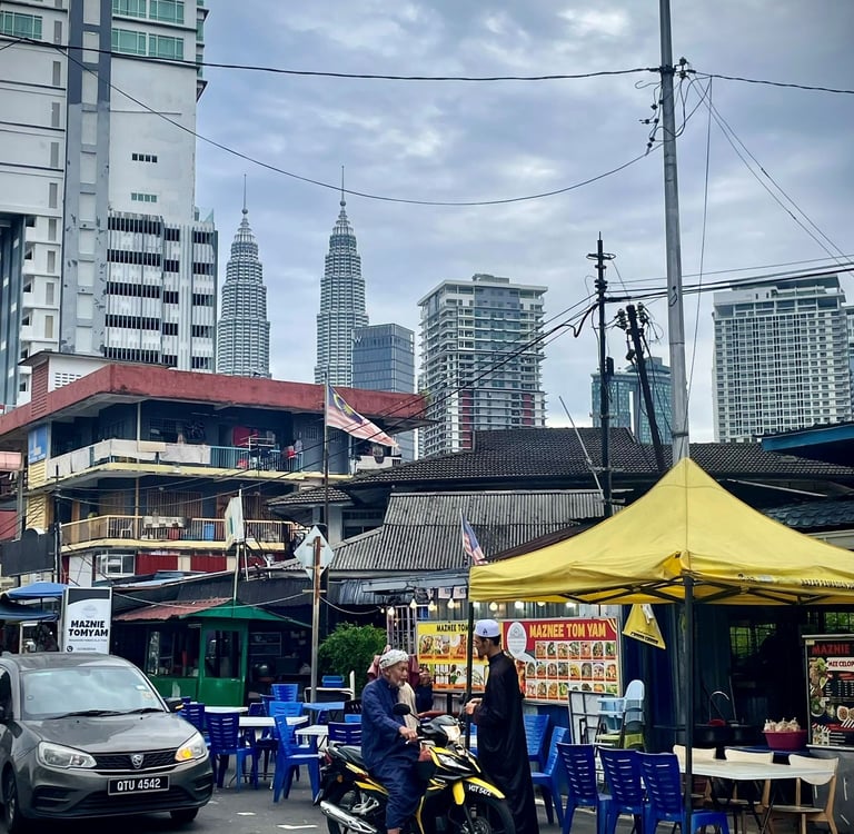 boczne uliczki z jedzeniem w Kuala Lumpur