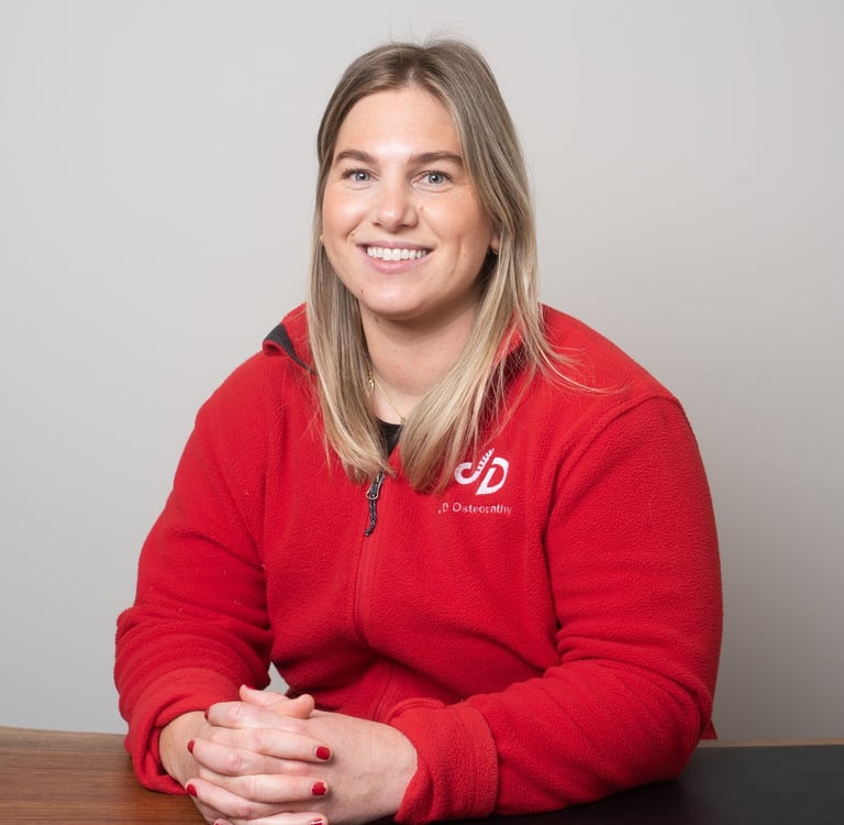 JD Osteopathy Samantha Headshot