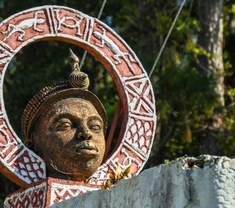 Ifa Halo hand sculpture at Oyotunji African kingdom