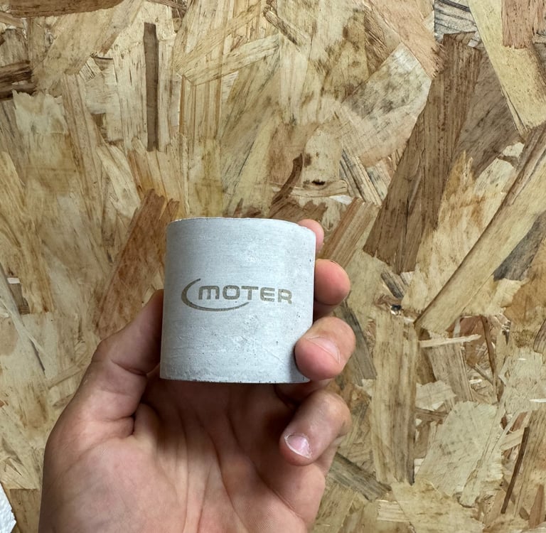 Gravure Laser béton ciment