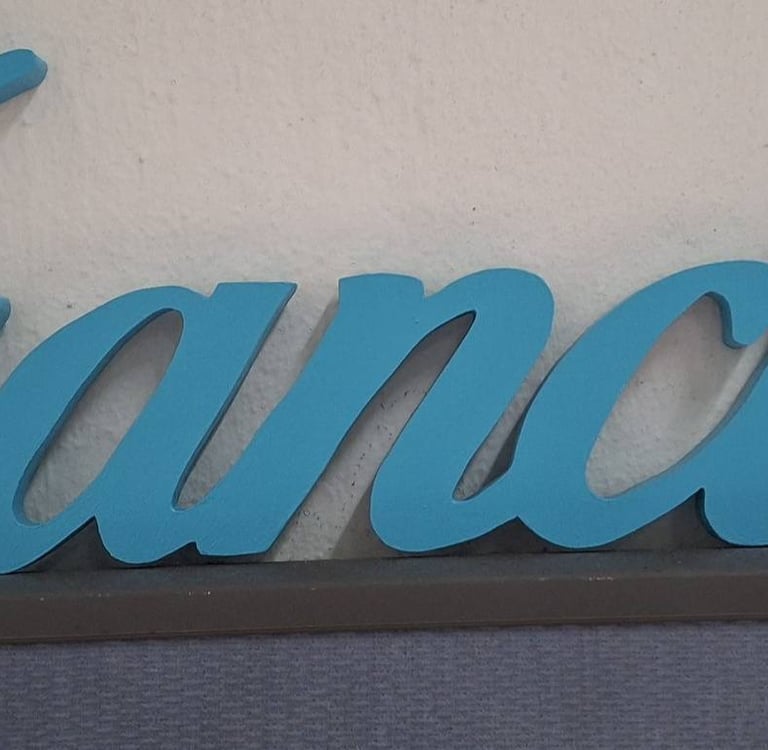 Nome personalizado em recorte de madeira, ideal para festas de batizado e aniversários artesanato em madeira sustentável