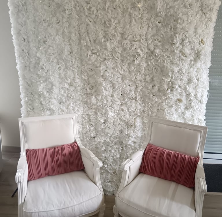 mur de fleurs artificielles