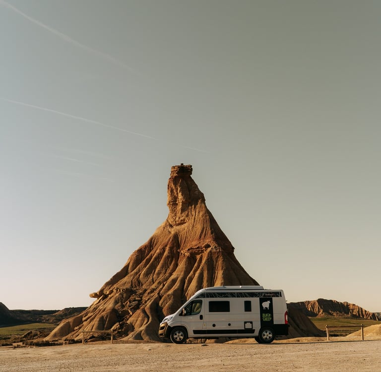 Blacksheep van - Studio Fauvve 