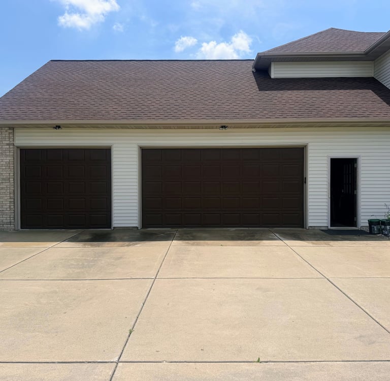 Sun Prairie WI garage door painting, serviced by Cherek Painting