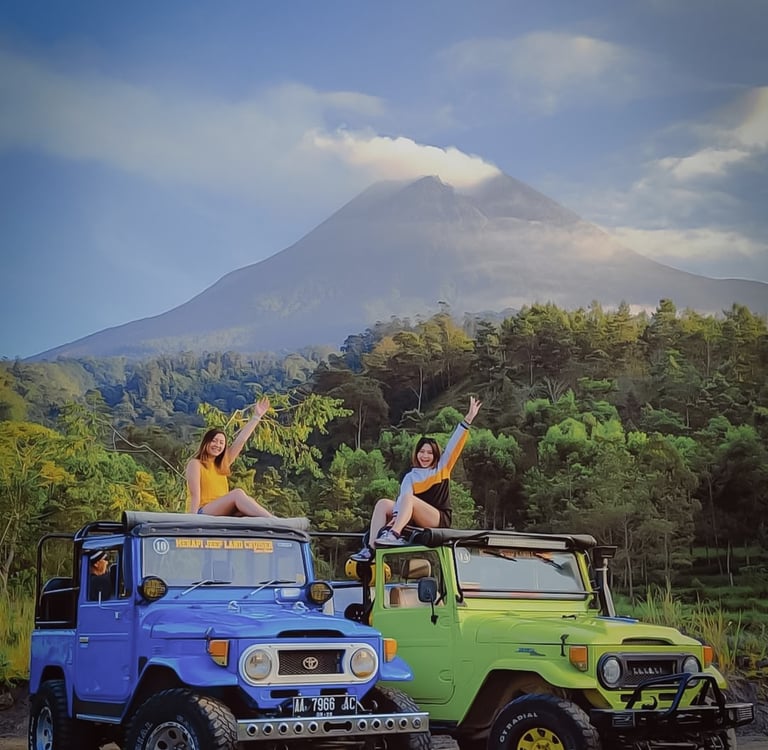 Paket Sunrise Merapi Jeep Lava Tour