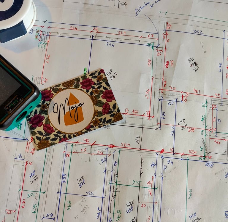 relevé de cotes à la main avec metre et metre laser