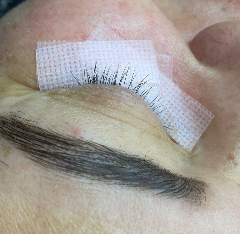 Pestañas maltratadas - Amy Ortiz Lash Artist
