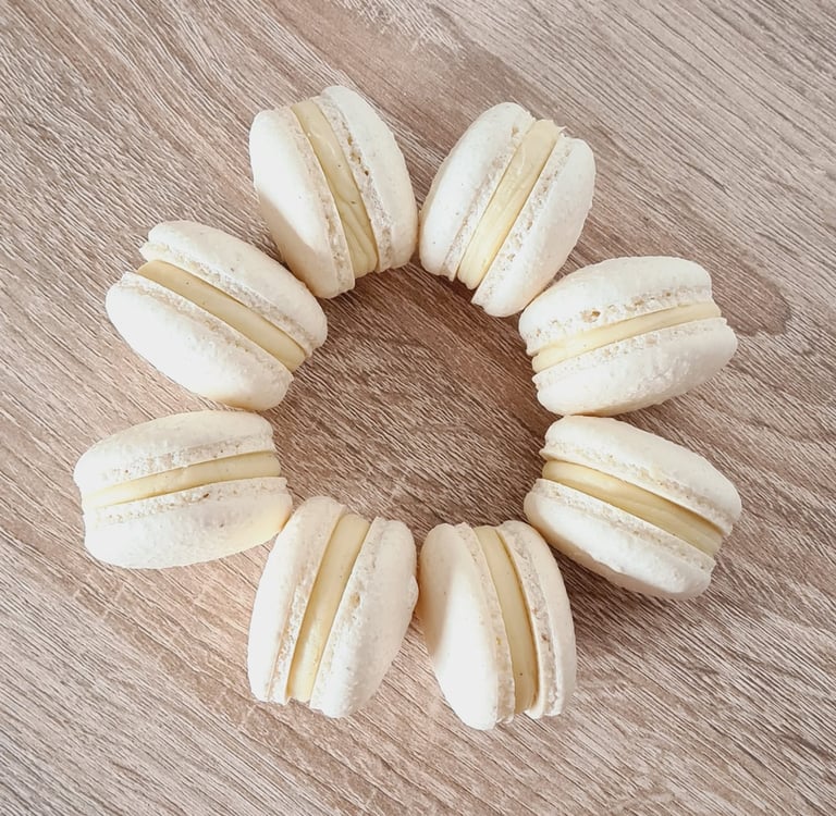 Macarons vanille pour anniversaire à voiron