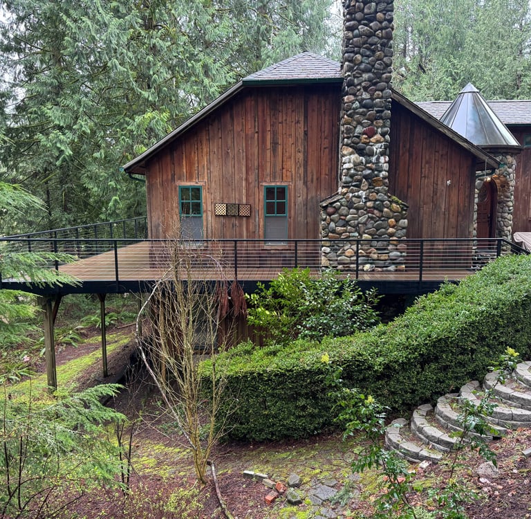 Custom deck and railing completed by Hill Family Homes