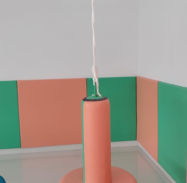 Ayunan Jamur warna pink dan hijau SI