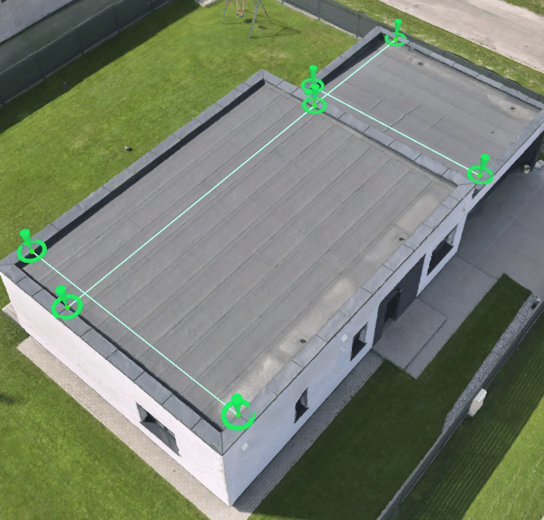 Roof measurements using photogrammetry
