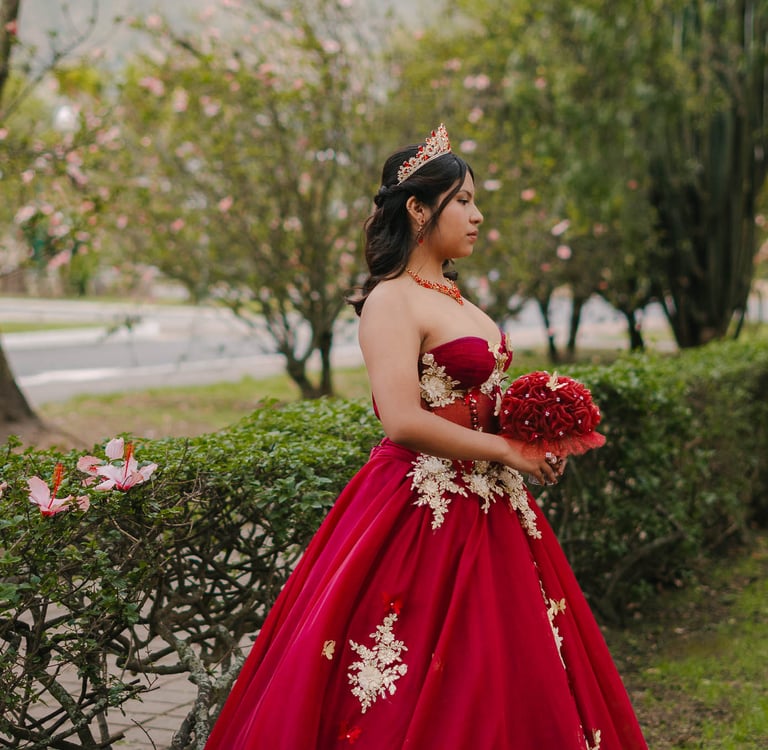 Sesión de fotos para quince añera en Quito, Mitad del Mundo