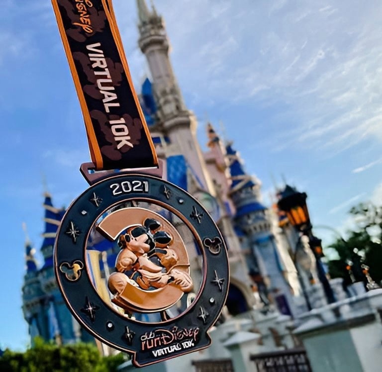 2021 Club runDisney Virtual 10K Medal