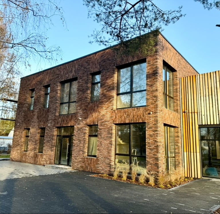 Naujas administracinis pastatas nuomai, Palanga, Medvalakio g. 16