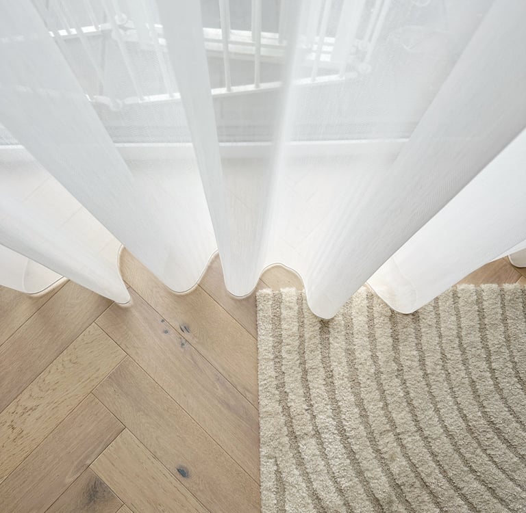 minkštas audinio kritimas