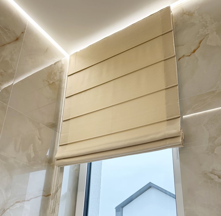 šviesi, bet neperšviečianti romanetė