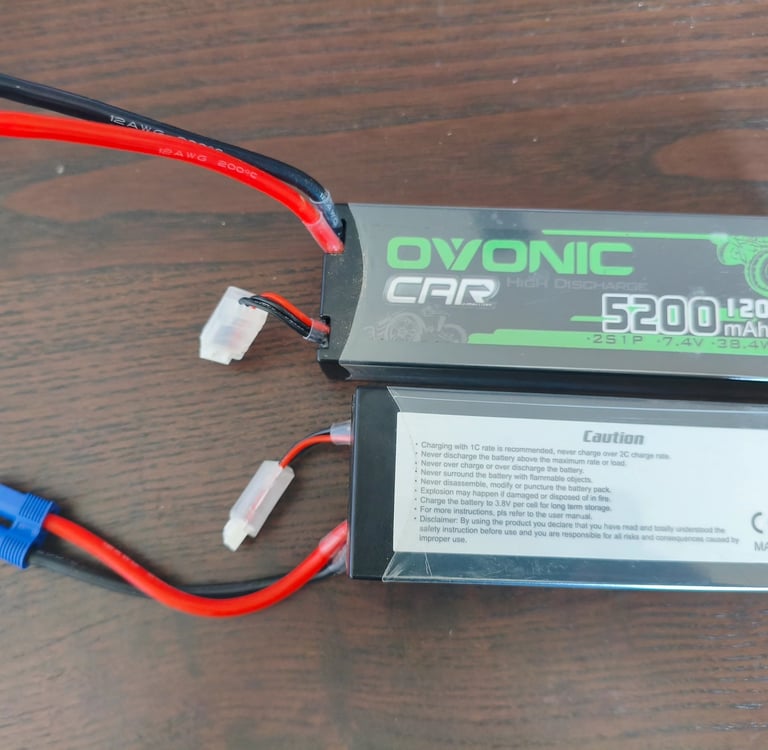 Análise de desempenho e descarga de 120C da bateria LiPo Ovonic 5200mAh 2S 7.4V com ficha EC5.