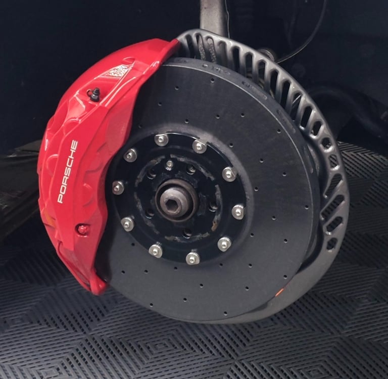 Porsche 10 piston calipers over 420x40mm CCBH rotors on a Porsche Macan