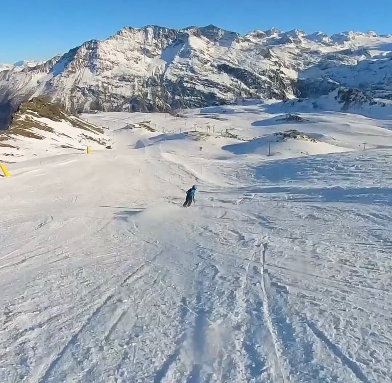 mountains skiing la thuile