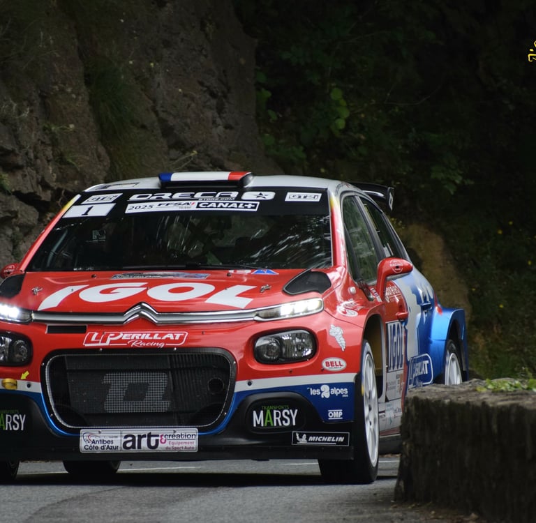 Photos de Yoann Bonato et Benjamin Boulloud dans leurs C3 Rally2 lors du Rallye d'Antibes 2025