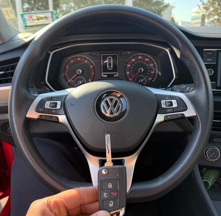 Flash Auto Keys Locksmith Volkswagen Car Key Replacement Key Programming