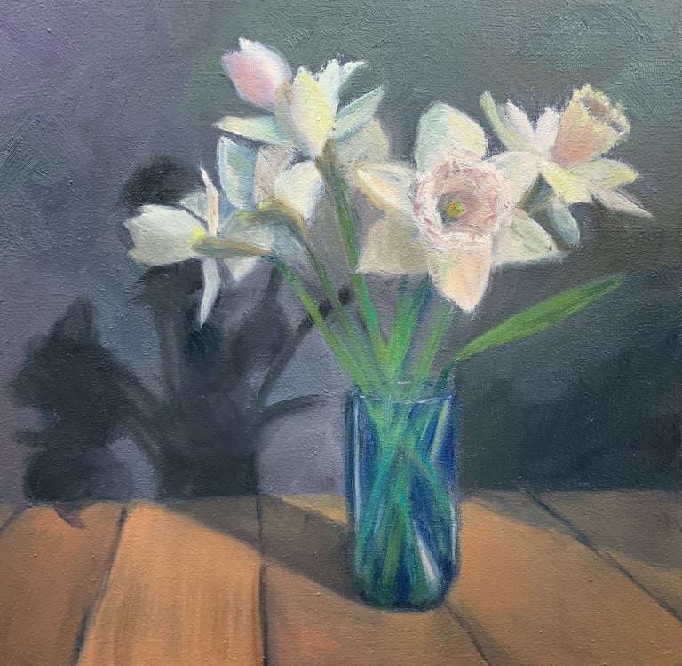 An original oil painting of a variety of Daffodil called Peaches & Cream Narcissi in a blue glass