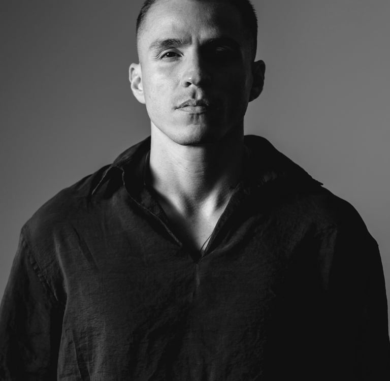 Professional portrait of Miguel Cuartin, Entrepreneur and Multidisciplinary Artist in Marbella.