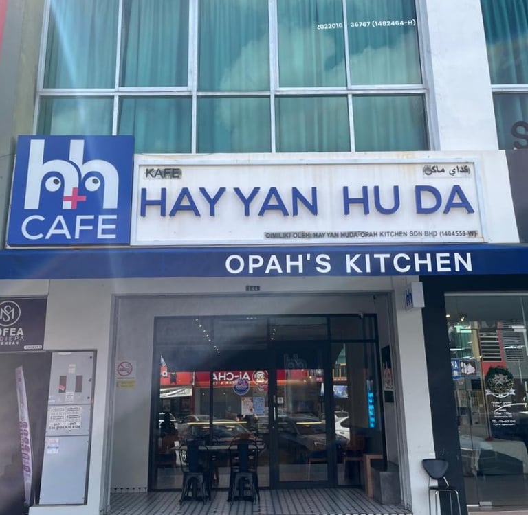outlet kedua hayyan huda