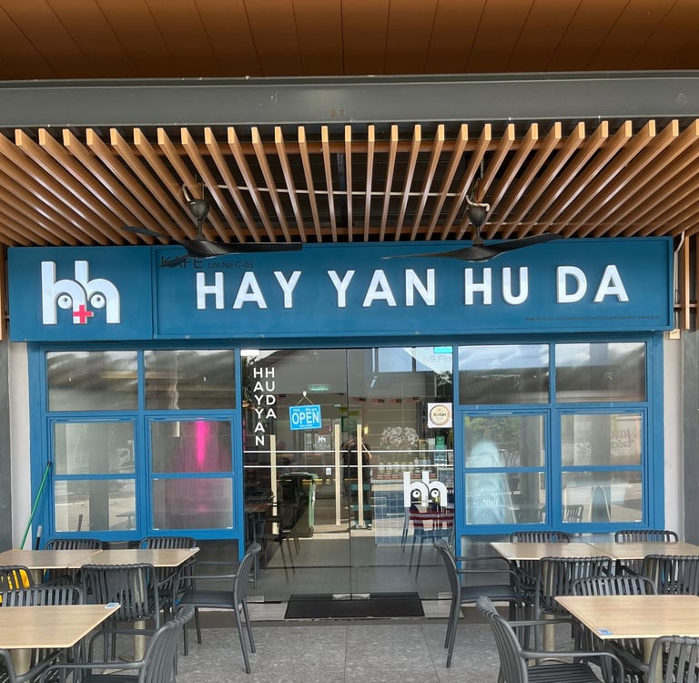 outlet ketiga hayyan huda