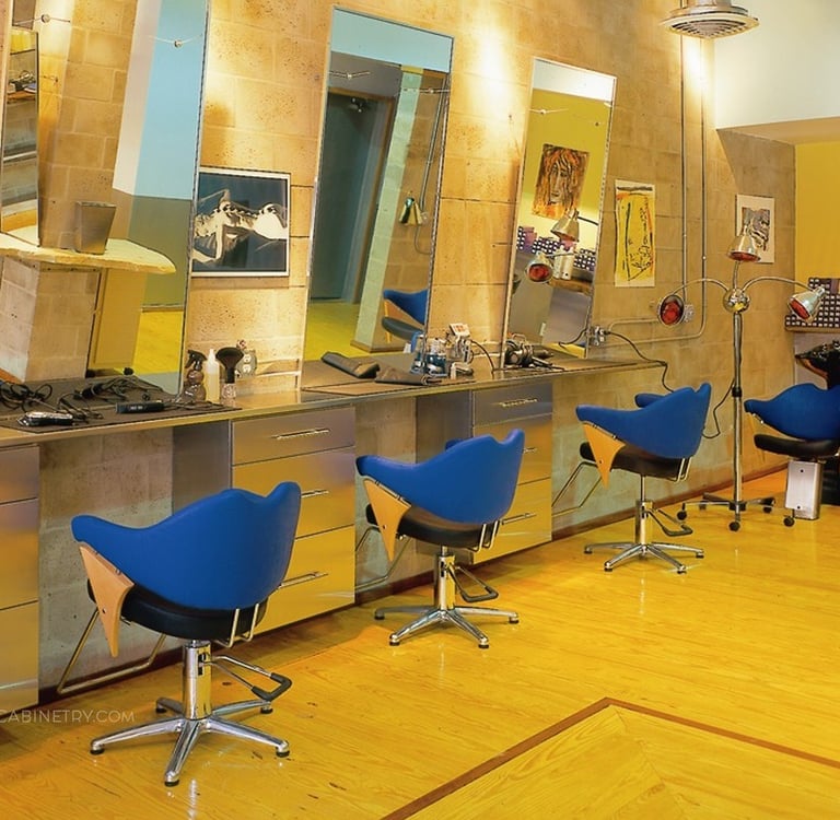 Professional-grade stainless steel fabrication tailored for demanding daily use. 