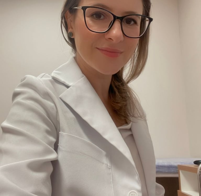 Dra Débora Philippsen Luz. Pediatra e Pneumoped