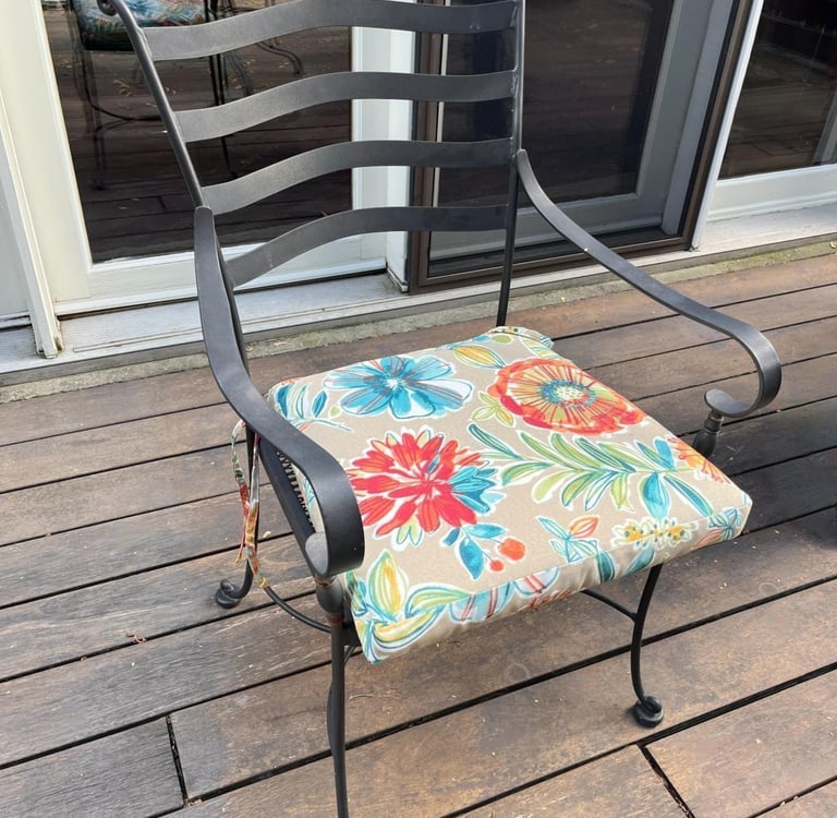 custom outdoor dining seat cushions made in Toronto