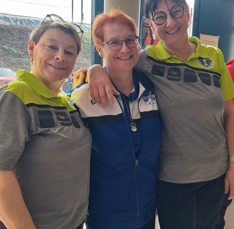 Angélique DUMONT, Karine HOERNER et Isabelle JANAUD