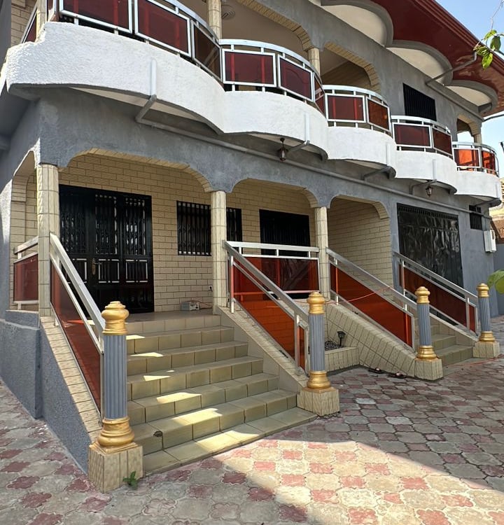 Travaux de rénovation immobilière réalisés à Sangoyah en Guinée