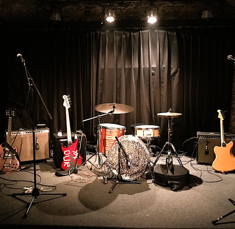 Scène du point 11, Fil Desmond ingénieur du son