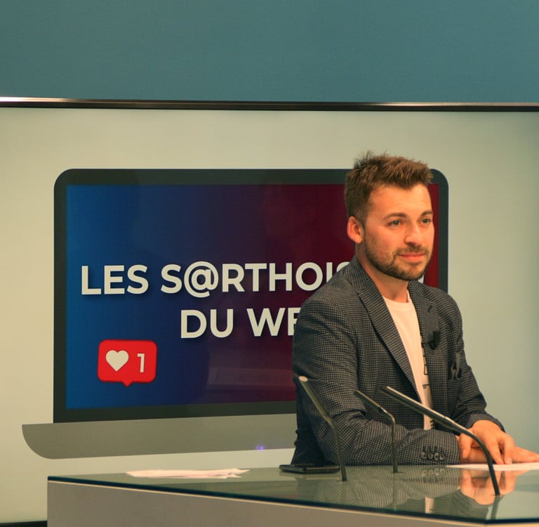 Aurélien Cailloce animateur journaliste chroniqueur le mans paris france lille