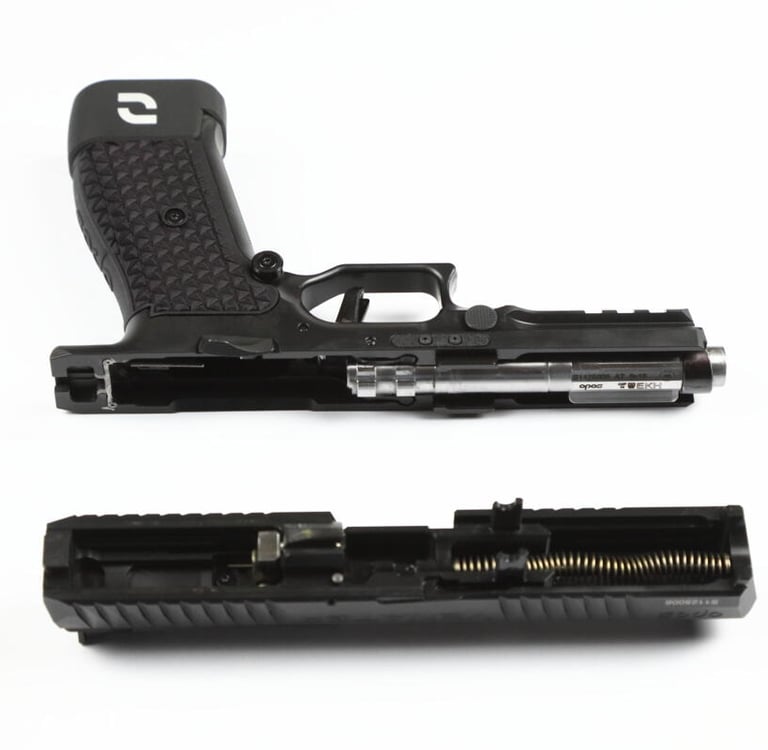 Opos Arms Venator mit abgenommenen Verschluss. Drehlaufverschluss