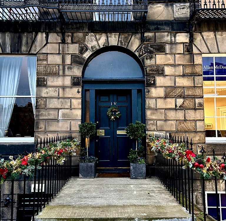 Entrée décorée pour Noël