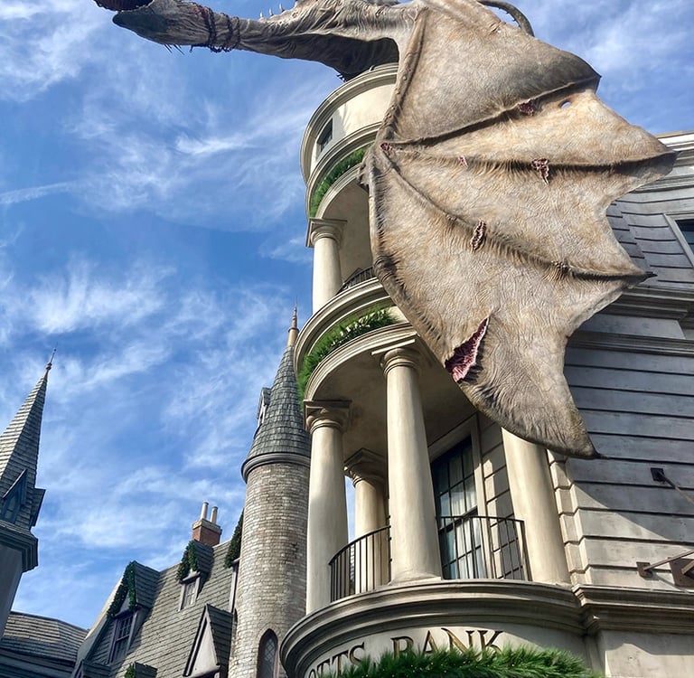 Le dragon de la banque de Gringott's sur le Chemin de Traverse à Universal Studios en Floride