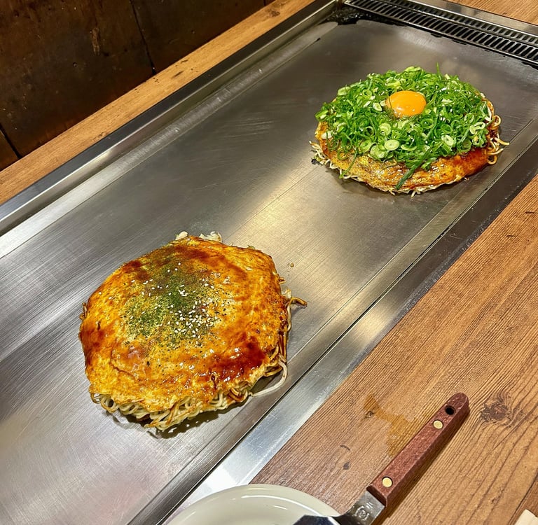 Okonomiyaki, plat traditionel d'Hiroshima