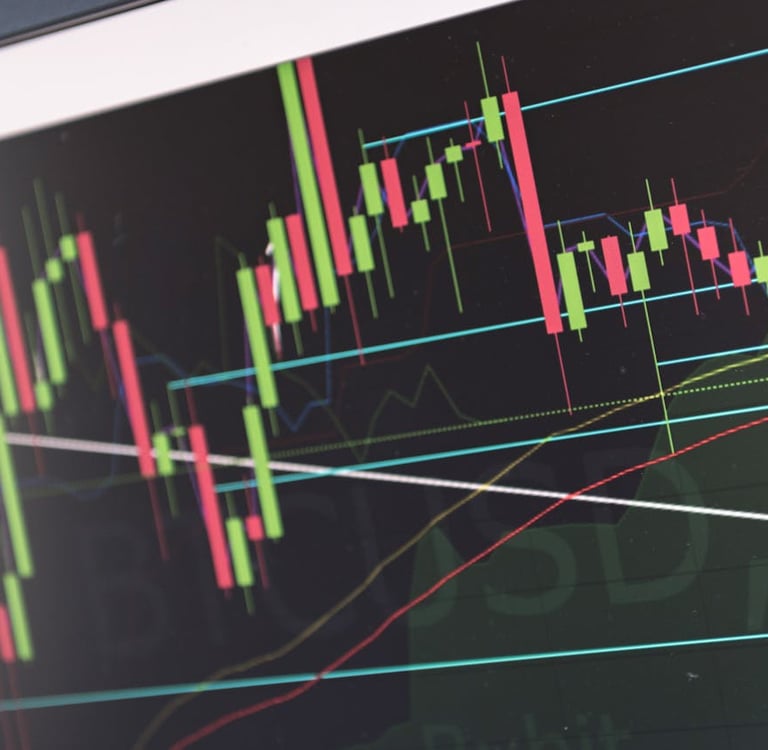 Day Trading vs. Swing Trading in Forex: Which Strategy Wins in 2025?