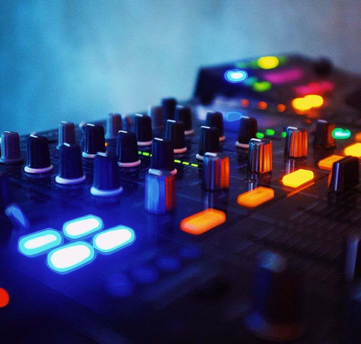 djm mixer with blue and orange lights