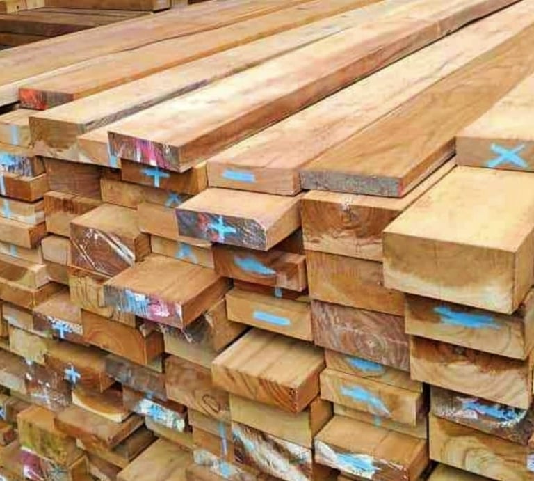 Distributor kayu balok meranti bahan bangunan