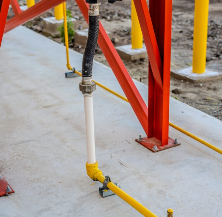 Válvula de exceso de flujo para extracción de gas líquido en instalación de vaporizadores