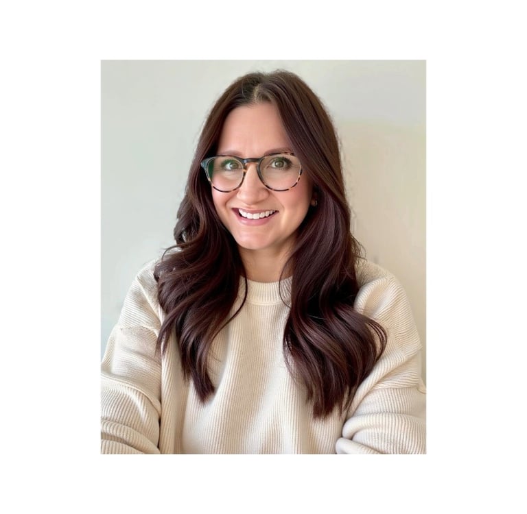 Portrait of Ana T., LMSW, a trauma therapist offering online and in-person sessions in Michigan.