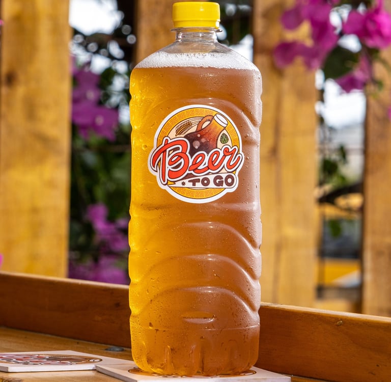 Una botella de cerveza artesanal