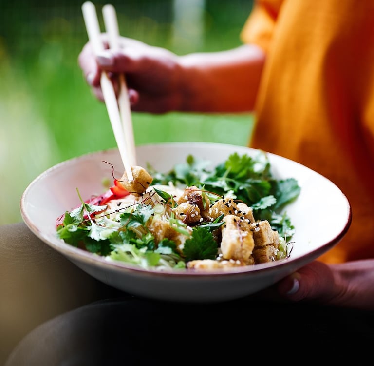 Makaron ze szpinakiem i suszonymi pomidorami