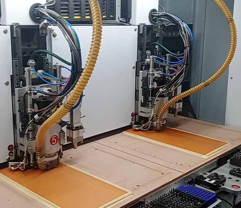 Explore the benefits of Flexible Circuit Boards with Omini for advanced PCB solutions.